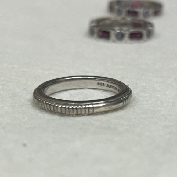 5 Judith Ripka Sterling Silver Set of Stackable Rings - Picture 4 of 6